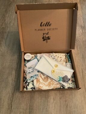 #3 The April 2018 Planner Society kit typically included